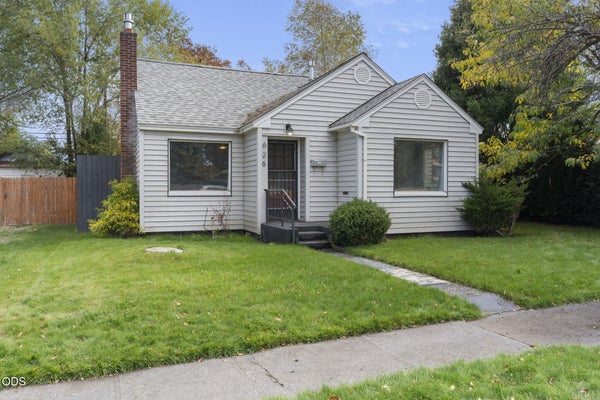 626 SW 11TH ST, REDMOND, OR 97756 - Image ffb99c0df073446fd4a47c03baf4b41b/1444062864