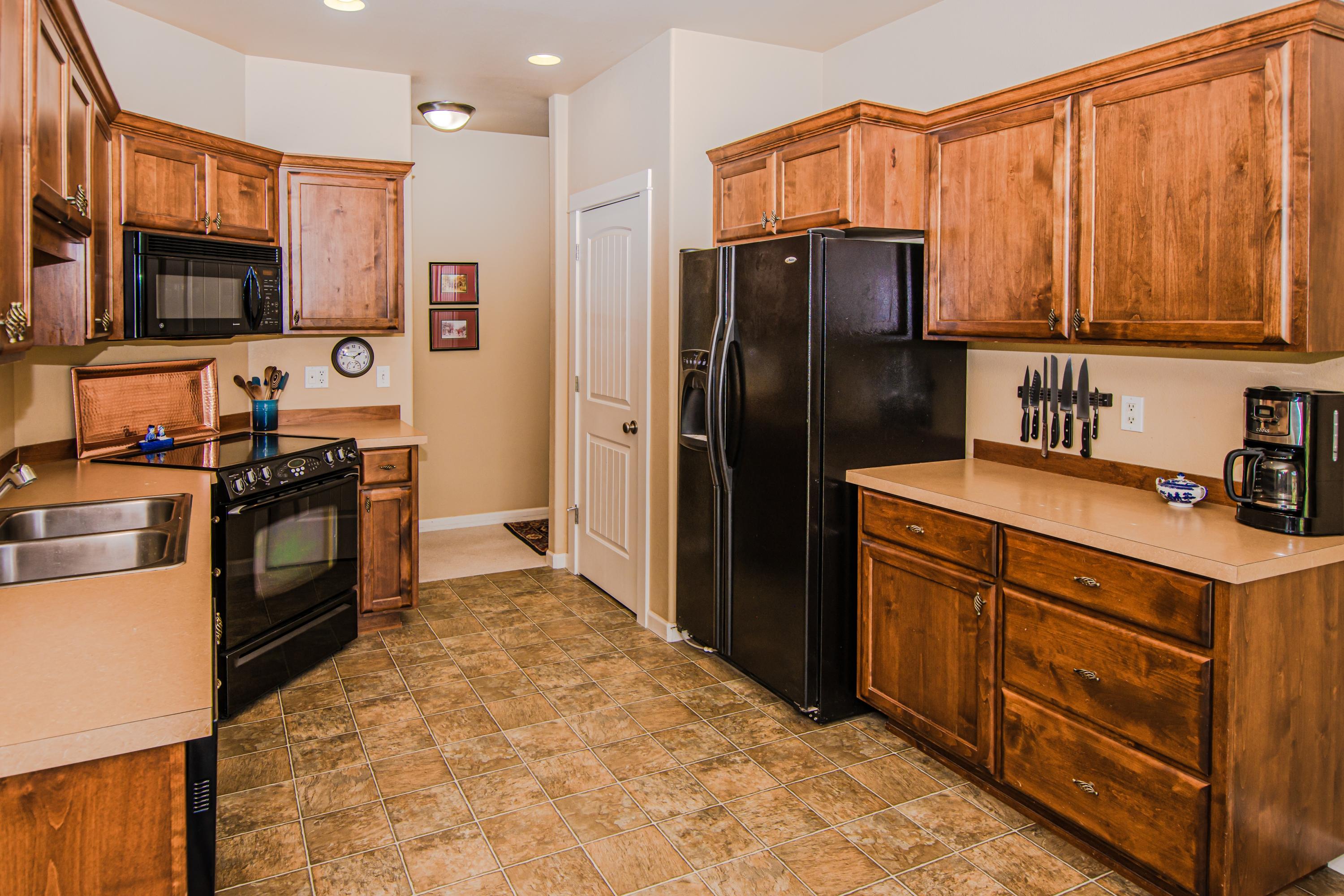 Twin Lakes Ranch - Residential