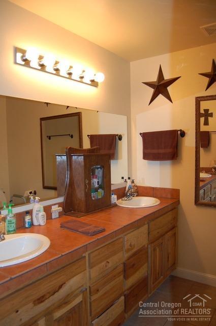 Golden Horseshoe - Residential