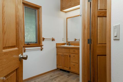 Tiny photo for 5060 Jumpoff Joe Creek Road, Grants Pass, OR 97526 (MLS # 220224115)