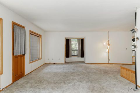 Tiny photo for 5060 Jumpoff Joe Creek Road, Grants Pass, OR 97526 (MLS # 220224115)