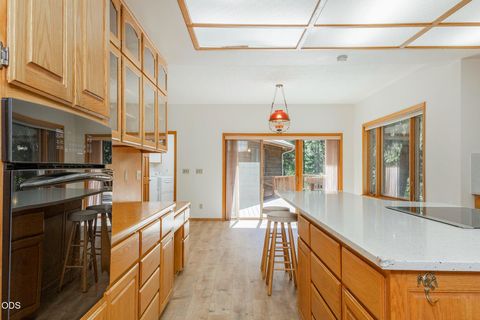 Tiny photo for 5060 Jumpoff Joe Creek Road, Grants Pass, OR 97526 (MLS # 220224115)
