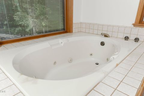 Tiny photo for 5060 Jumpoff Joe Creek Road, Grants Pass, OR 97526 (MLS # 220224115)