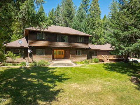 Photo of 5060 Jumpoff Joe Creek Road, Grants Pass, OR 97526 (MLS # 220224115)