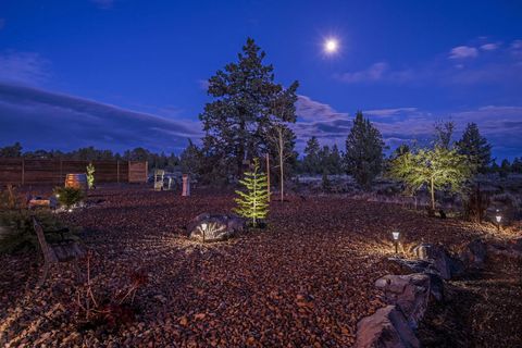 Tiny photo for 63170 Fremont Road, Bend, OR 97701 (MLS # 220219774)