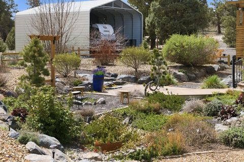 Tiny photo for 63170 Fremont Road, Bend, OR 97701 (MLS # 220219774)