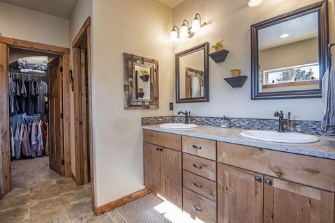 Tiny photo for 63170 Fremont Road, Bend, OR 97701 (MLS # 220219774)