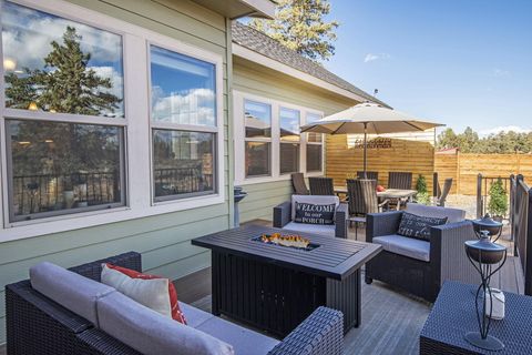 Tiny photo for 63170 Fremont Road, Bend, OR 97701 (MLS # 220219774)