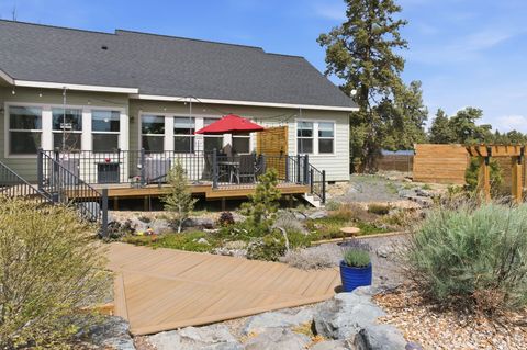 Tiny photo for 63170 Fremont Road, Bend, OR 97701 (MLS # 220219774)