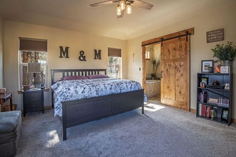 Tiny photo for 63170 Fremont Road, Bend, OR 97701 (MLS # 220219774)