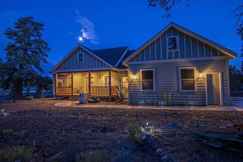 Tiny photo for 63170 Fremont Road, Bend, OR 97701 (MLS # 220219774)
