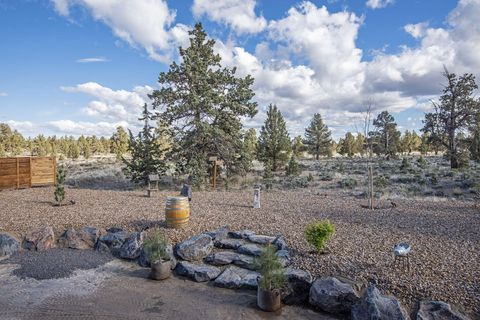 Tiny photo for 63170 Fremont Road, Bend, OR 97701 (MLS # 220219774)