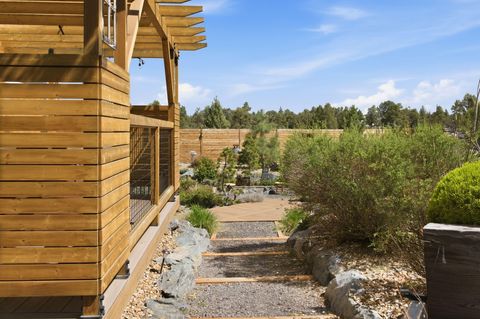 Tiny photo for 63170 Fremont Road, Bend, OR 97701 (MLS # 220219774)