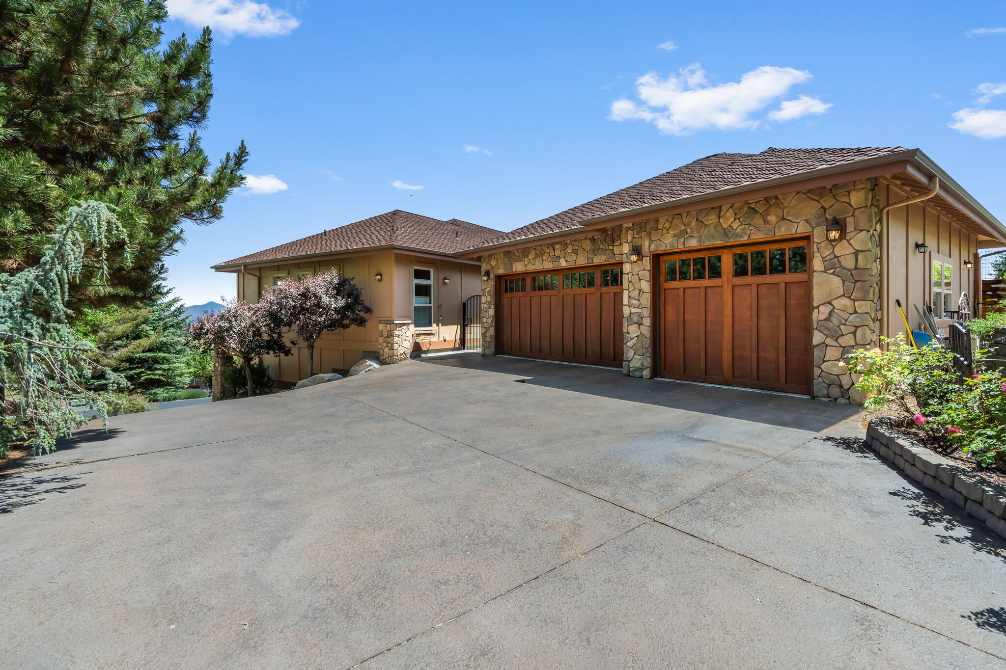 10193 Sundance Ridge Loop