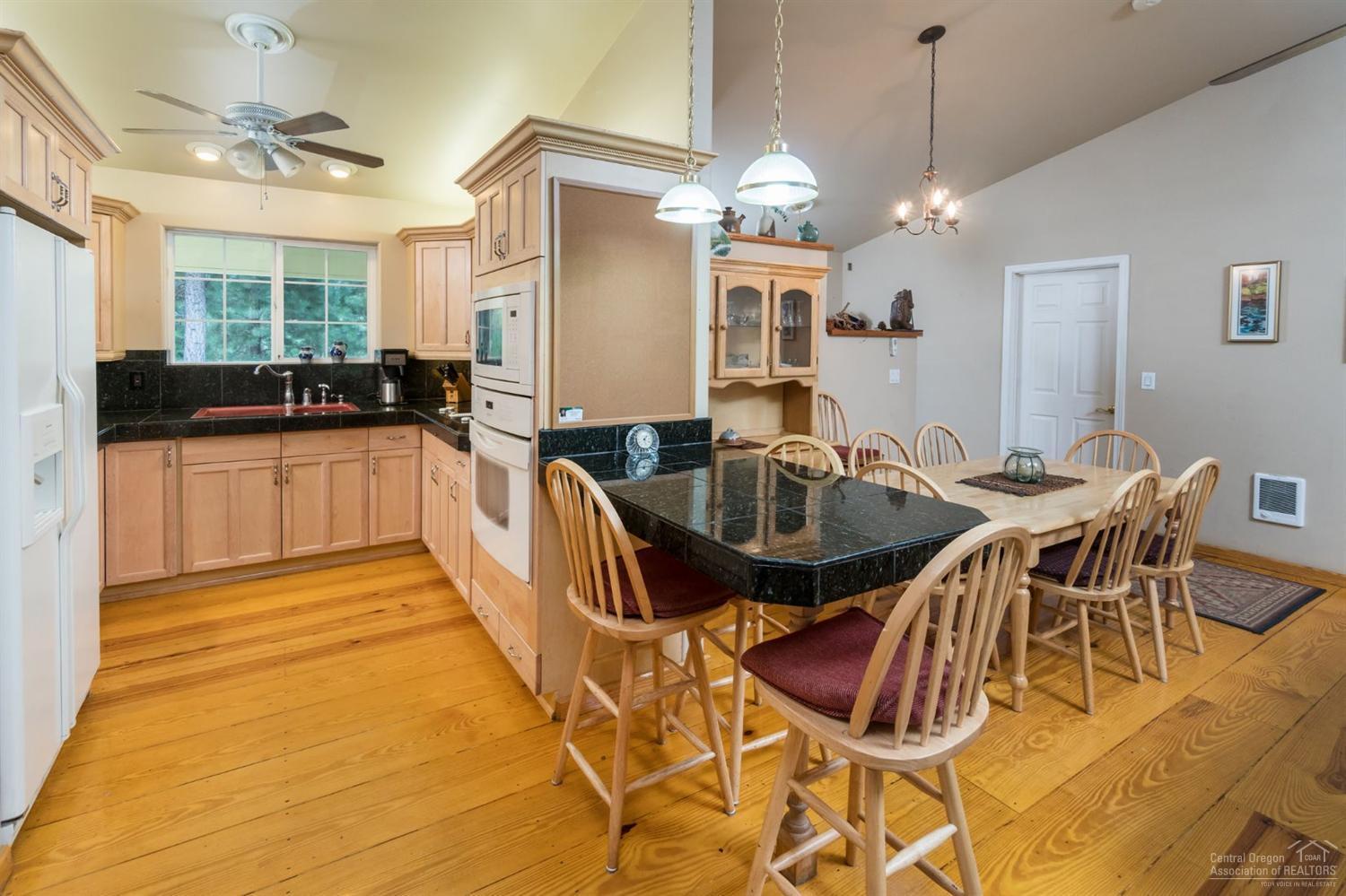 Fall River Estate - Residential