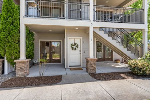 Photo of 1280 Ashford Way #2, Medford, OR 97504 (MLS # 220220094)
