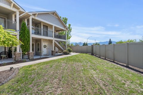 Tiny photo for 1280 Ashford Way #2, Medford, OR 97504 (MLS # 220220094)