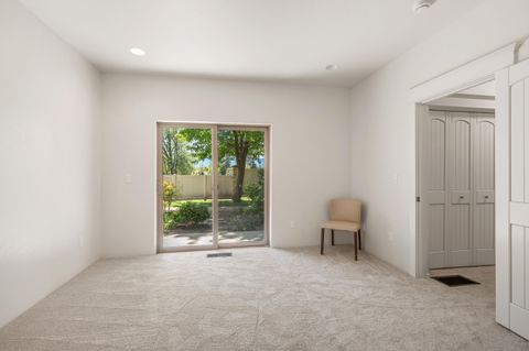 Tiny photo for 1280 Ashford Way #2, Medford, OR 97504 (MLS # 220220094)
