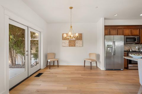 Tiny photo for 1280 Ashford Way #2, Medford, OR 97504 (MLS # 220220094)