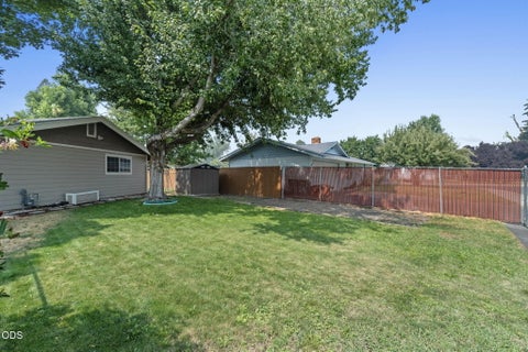 Tiny photo for 4208 Pepperwood Drive, Klamath Falls, OR 97603 (MLS # 220226874)