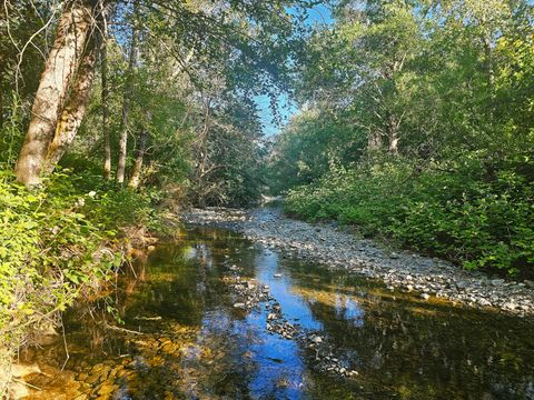 Tiny photo for 1931 Dellwood Drive, Grants Pass, OR 97526 (MLS # 220212455)