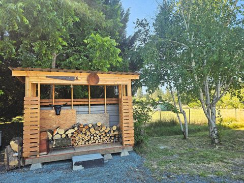 Tiny photo for 1931 Dellwood Drive, Grants Pass, OR 97526 (MLS # 220212455)