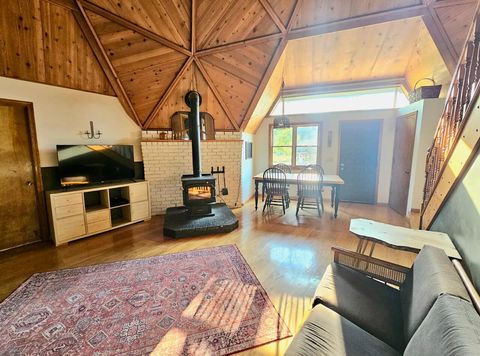 Tiny photo for 1931 Dellwood Drive, Grants Pass, OR 97526 (MLS # 220212455)