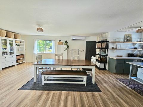 Tiny photo for 1931 Dellwood Drive, Grants Pass, OR 97526 (MLS # 220212455)