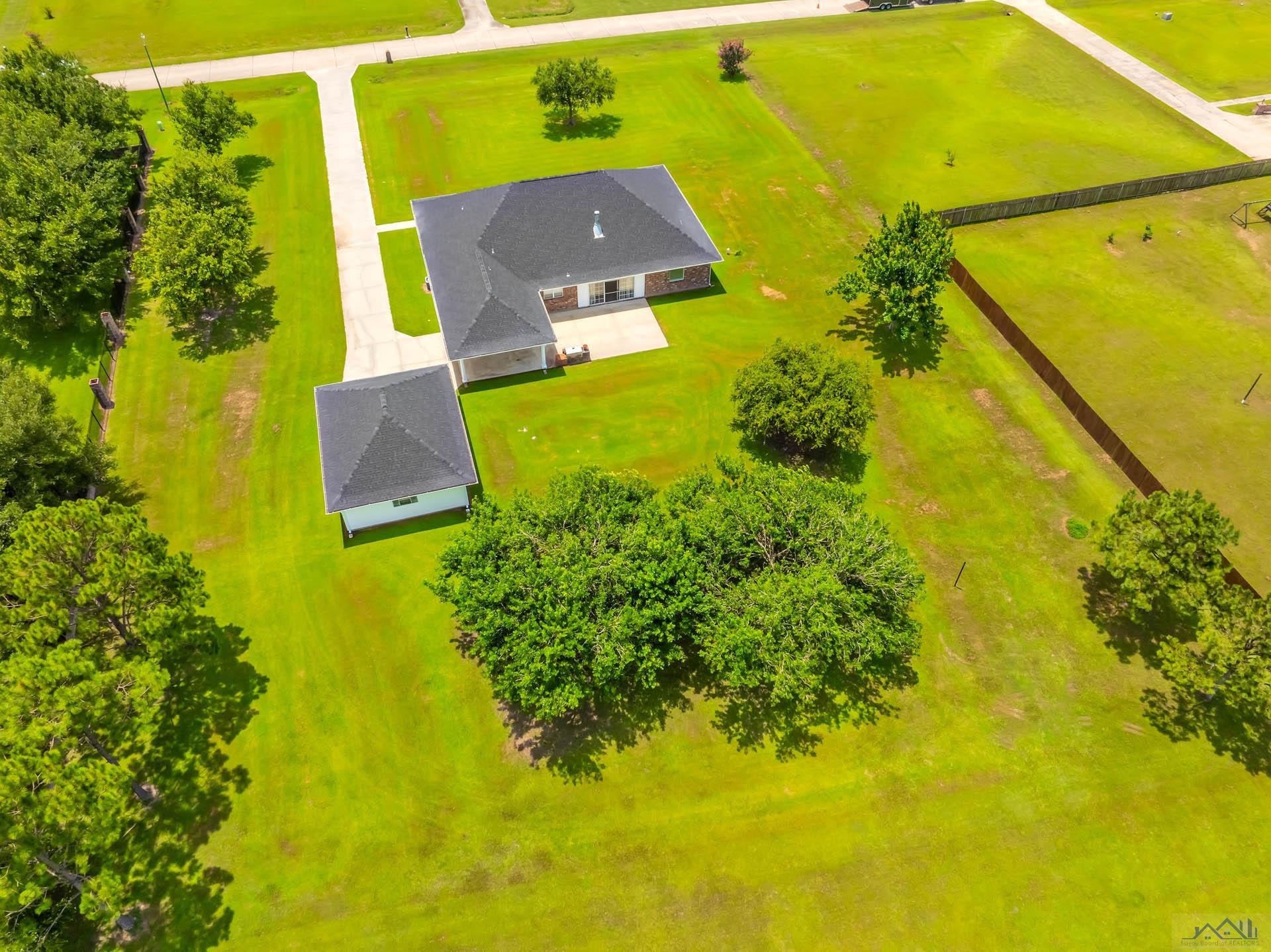 228 Destrahan Drive, Schriever, Louisiana image 3