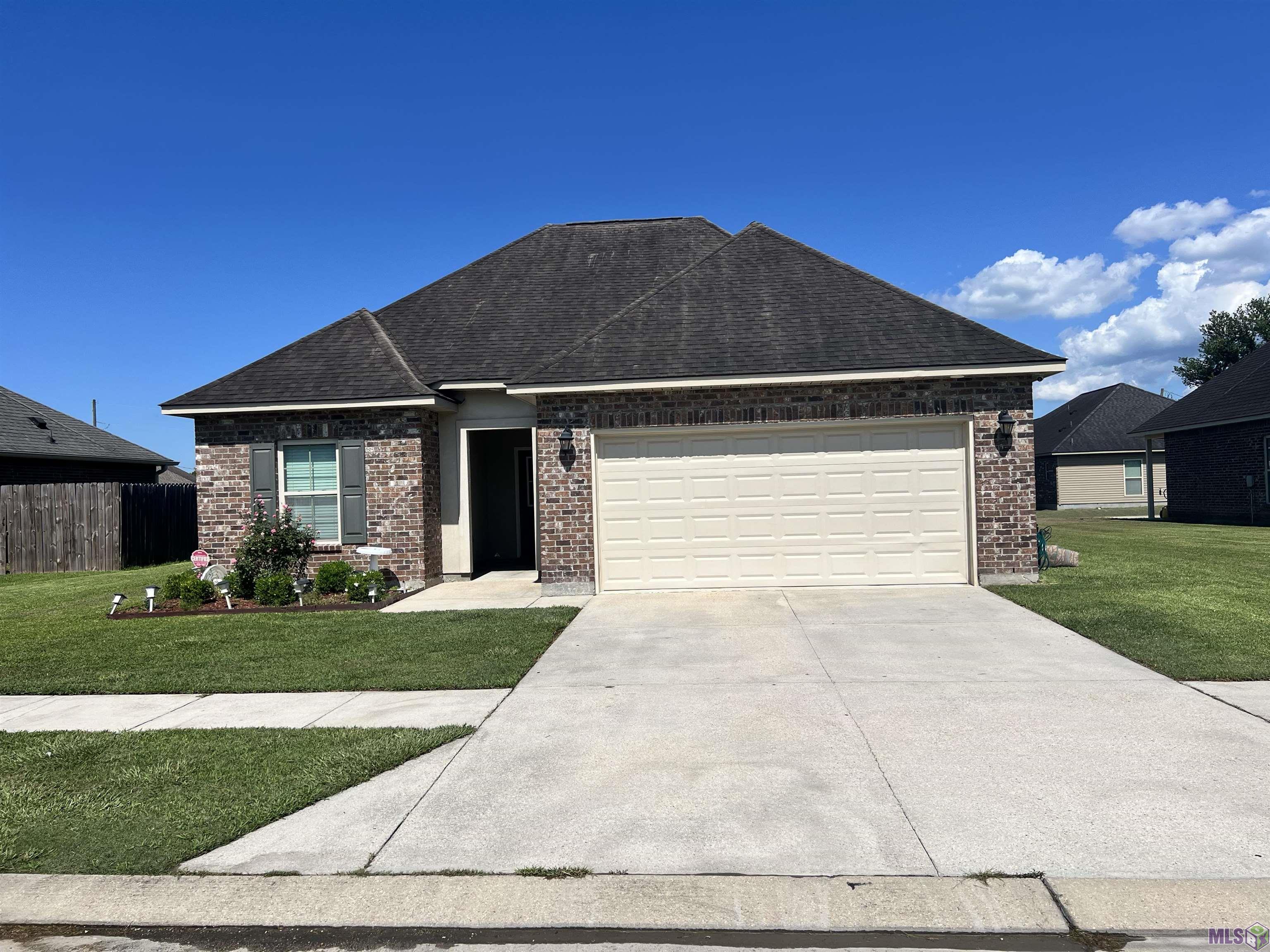 1602 S Gonzales Trace Ave, Gonzales, Louisiana image 1