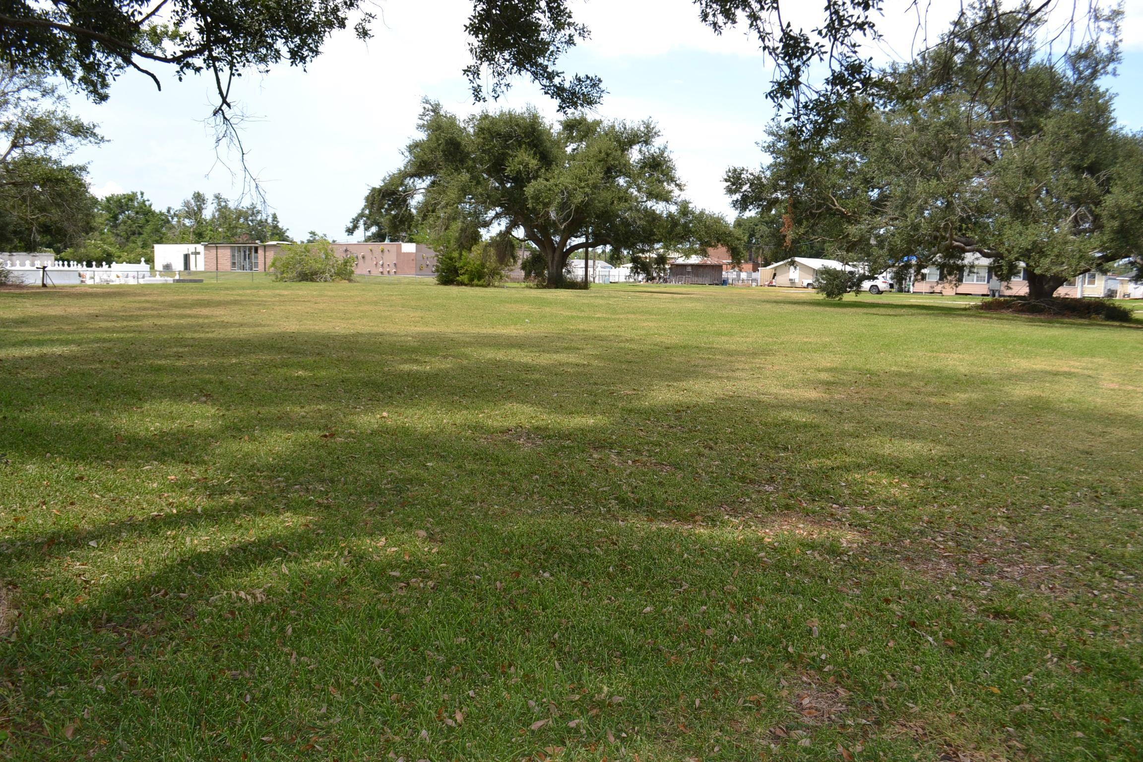 LOT 2 Oakridge Dr, Golden Meadow, Louisiana image 7