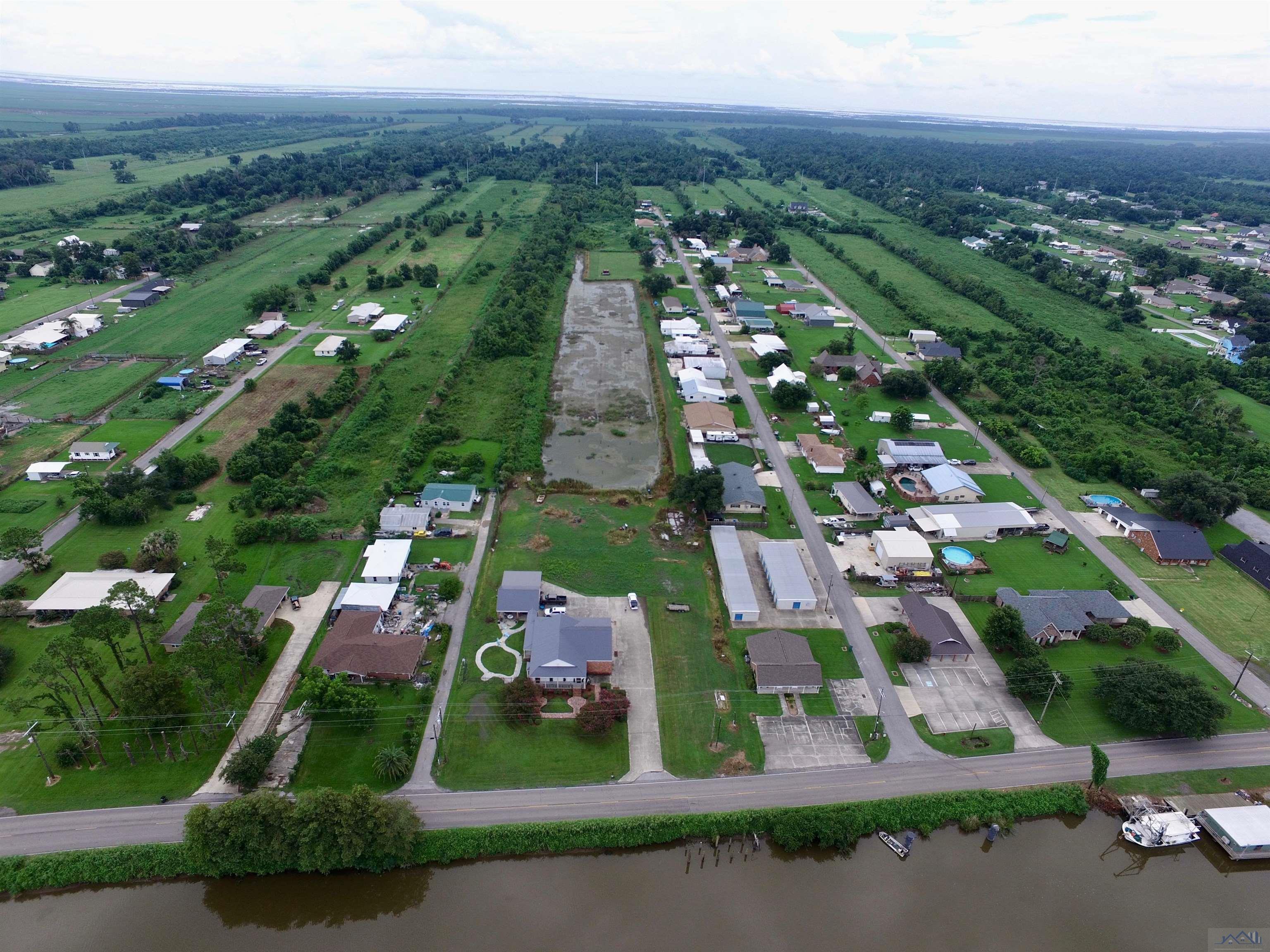 15049 East Main Street, Cut Off, Louisiana image 1