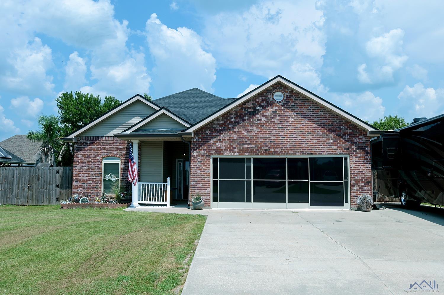 3318 Clover View Drive, Gray, Louisiana image 1