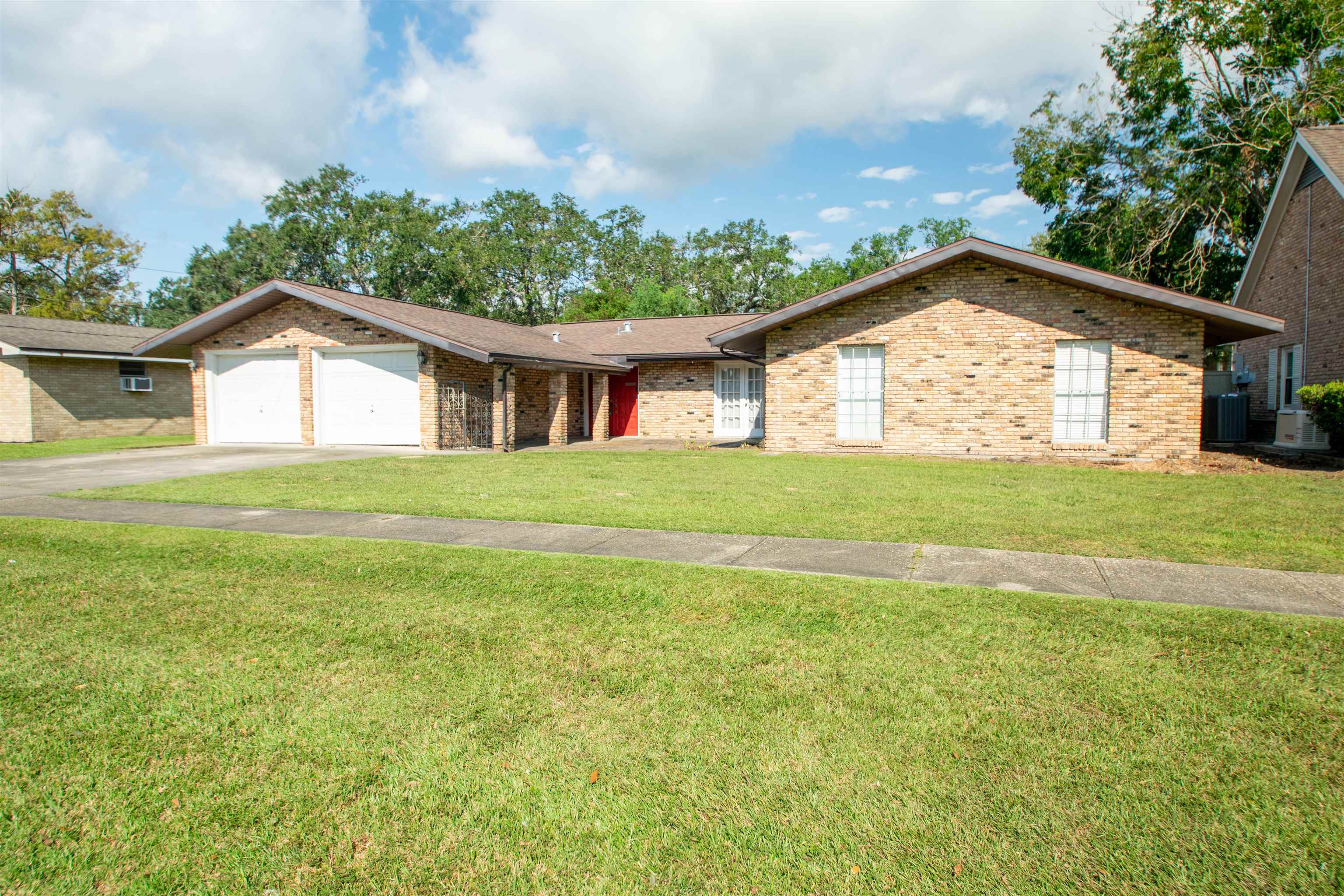 1221 Fig St, Morgan City, Louisiana image 1