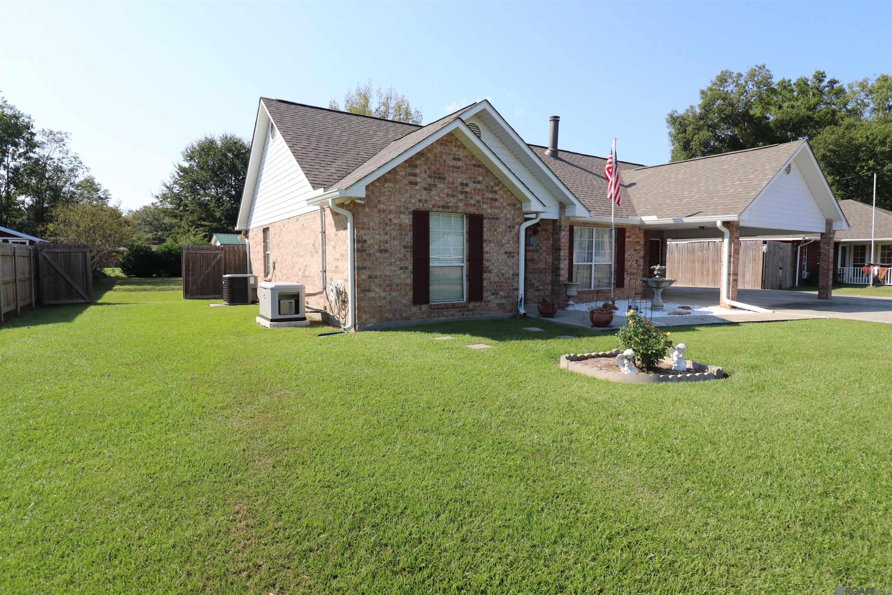 30309 Wiley St, Albany, Louisiana image 2