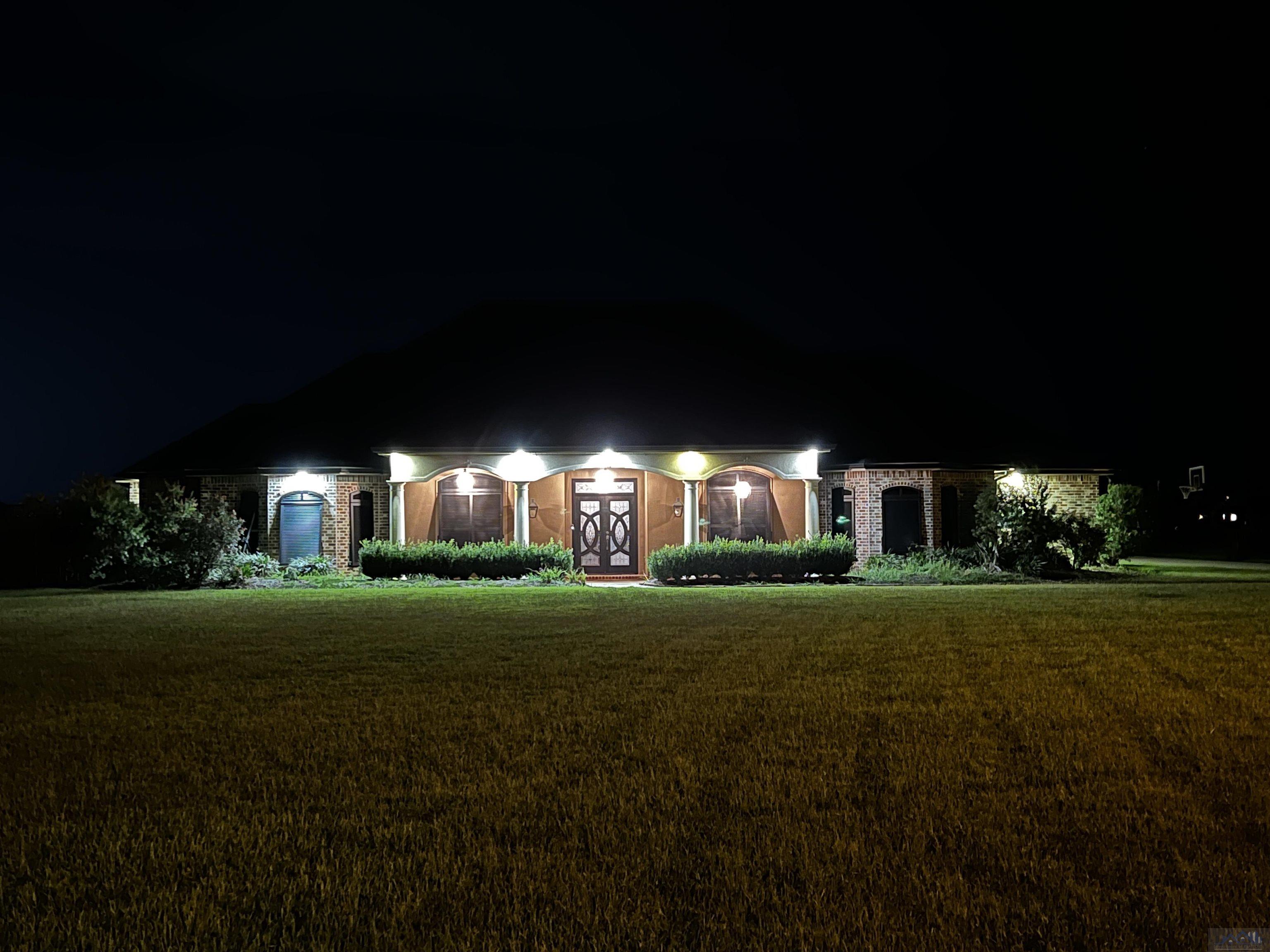 257 Longdale Drive, Schriever, Louisiana image 2