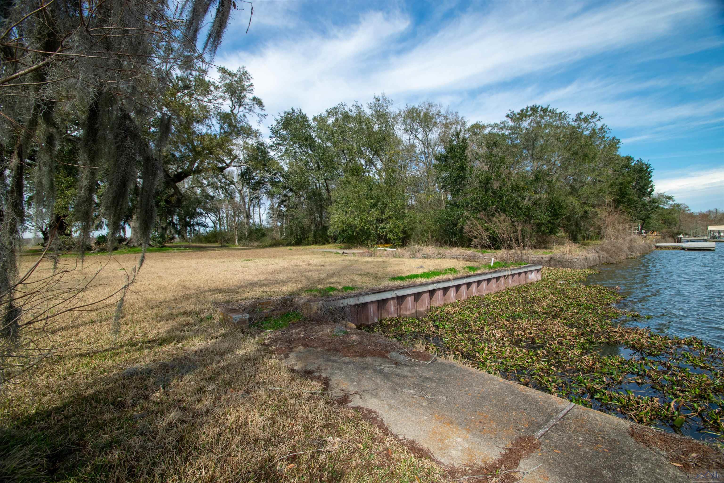 1086 9A-2 Victoria Riverside Road, Patterson, Louisiana image 2