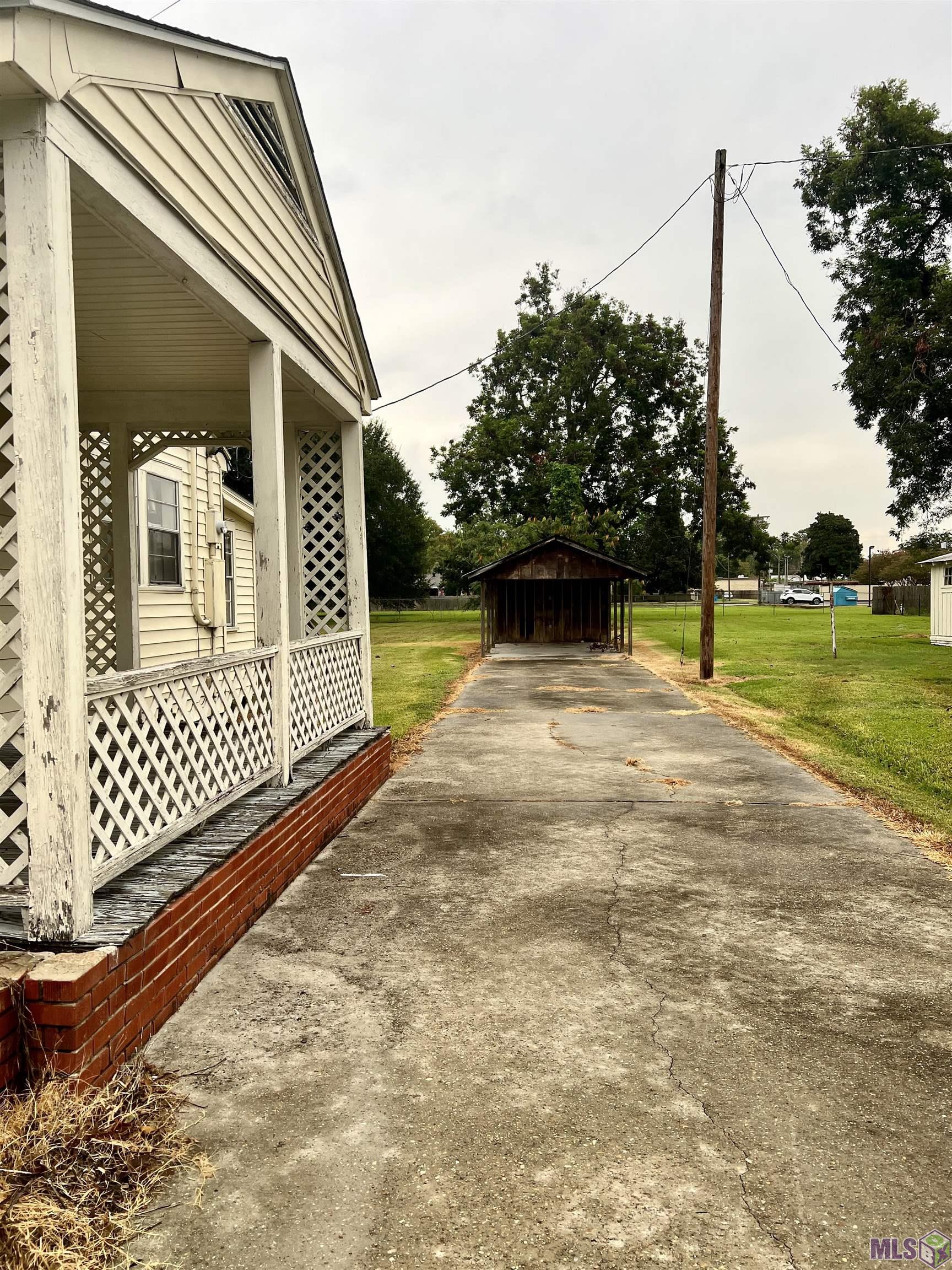 302 Olinde St, New Roads, Louisiana image 5