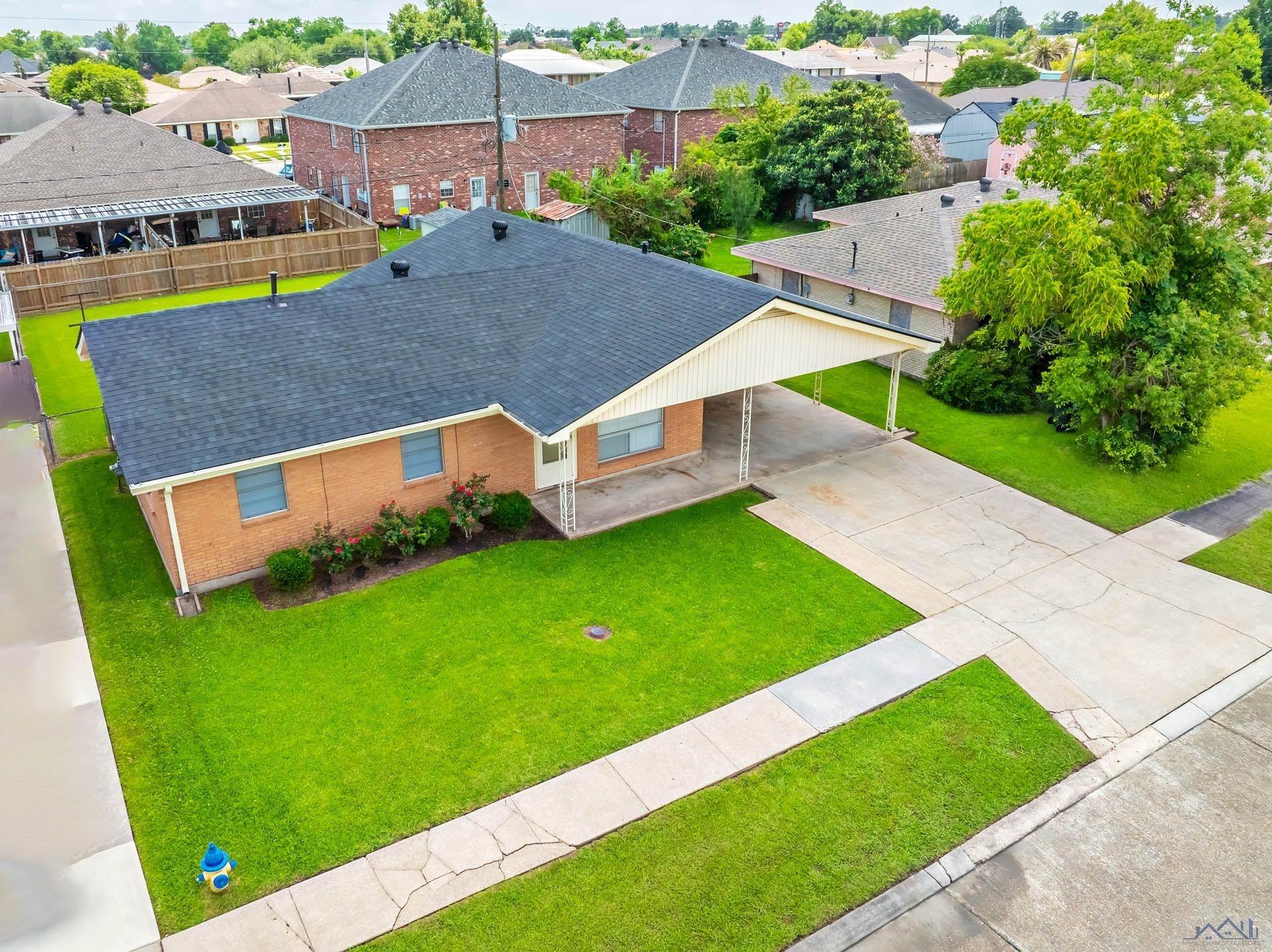 308 Douglas Dr, Houma, Louisiana image 2