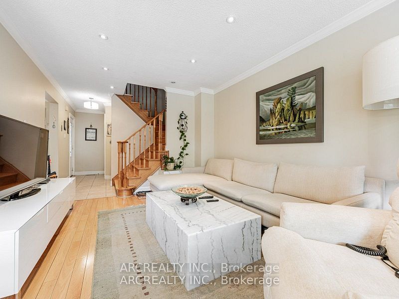 Photo 1 of 11 — 49 White Boulevard, Vaughan, ON L4J 5Z4