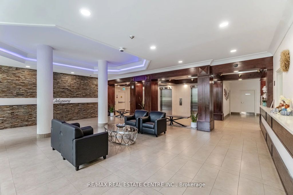 Photo of 250 Webb Drive #816, Mississauga, ON L5B 3Z4 (MLS # W12643298)