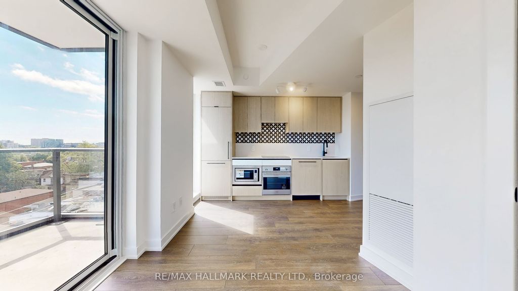 Photo of 5 Lakeview Avenue #703, Toronto, ON M6J 0H3 (MLS # C12357469)