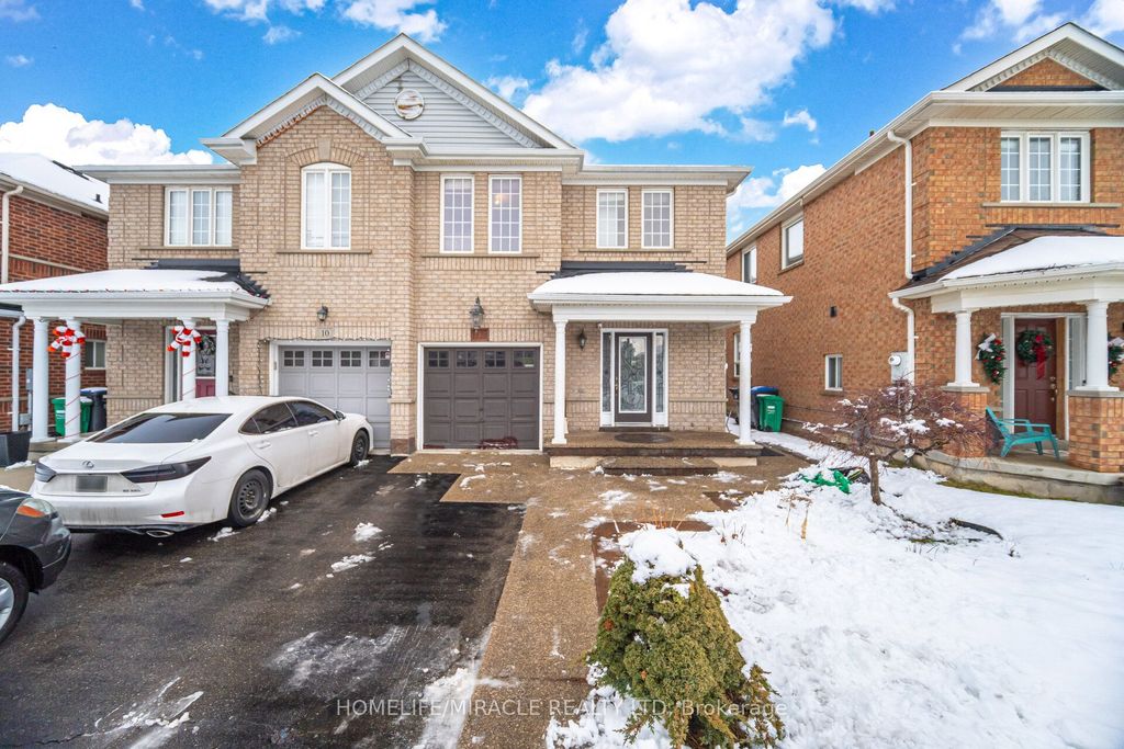 Photo of 12 Hollingsworth Circle, Brampton, ON L7A 0J7 (MLS # W12649722)
