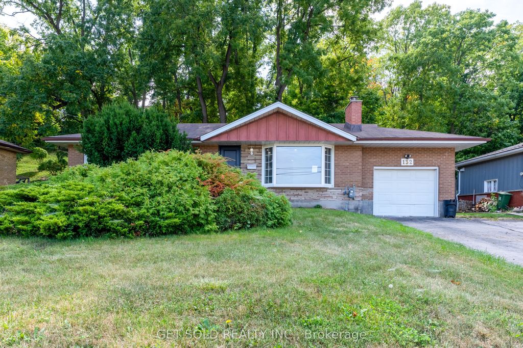 Photo of 132 Pine Drive, Hamilton, ON L8G 3B7 (MLS # X12409043)