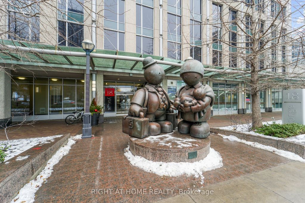 Photo of 18 Yonge Street #2315, Toronto, ON M5E 1Z8 (MLS # C12408864)
