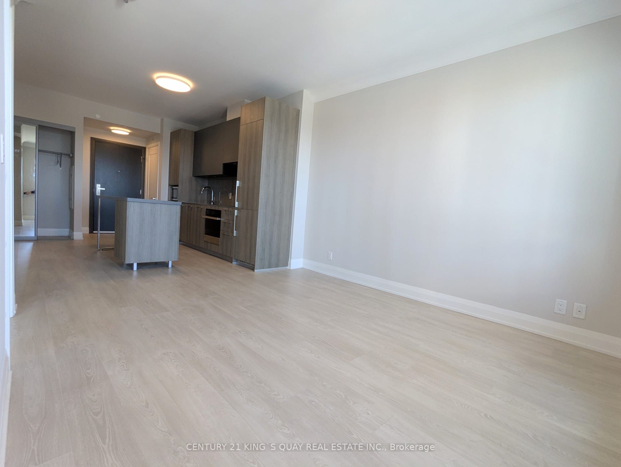 8 Water Walk Drive 3308