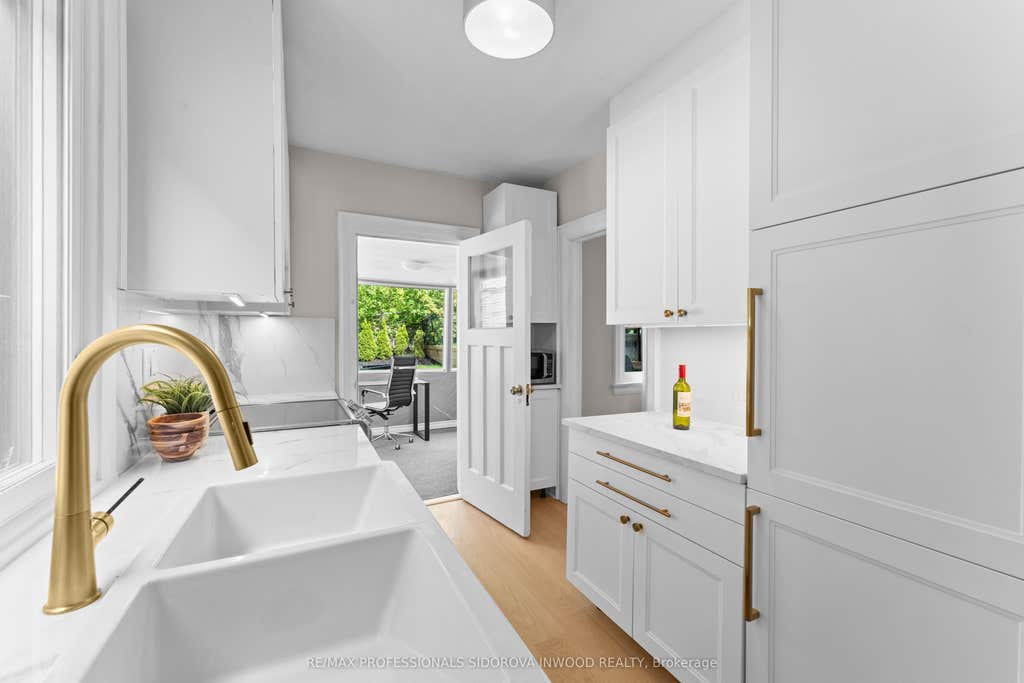 Photo of 408 Glenlake Avenue, Toronto, ON M6P 1G7 (MLS # W13528328)