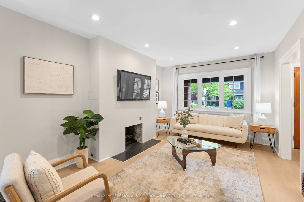 Photo of 408 Glenlake Avenue, Toronto, ON M6P 1G7 (MLS # W13528328)