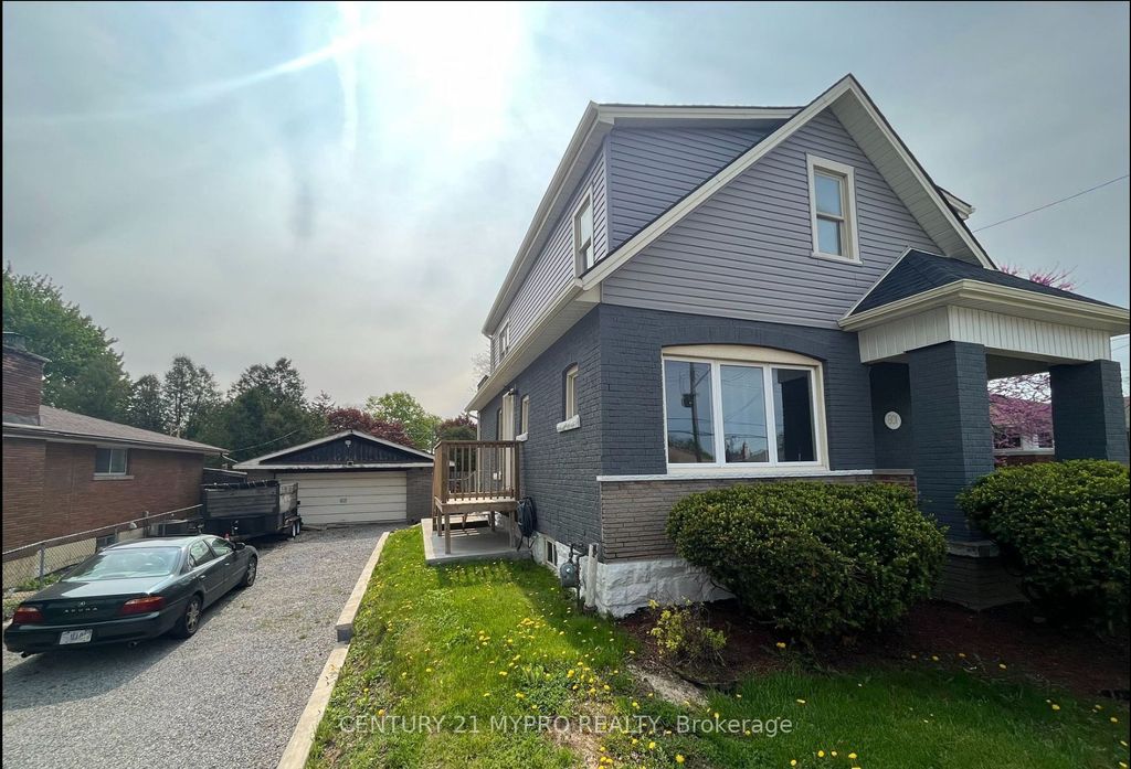 Photo of 801 Upper Wellington Street, Hamilton, ON L9A 3R5 (MLS # X13108170)