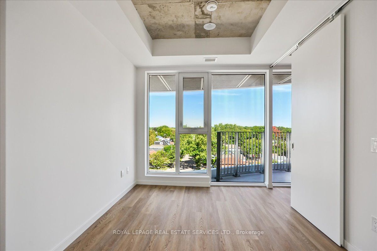 Toronto, ON M8Y 1L1, Canada, 2 Bedrooms Bedrooms, ,1 BathroomBathrooms,Residential,Active,215363